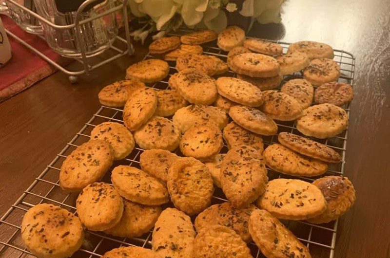 Sourdough Discard Crackers